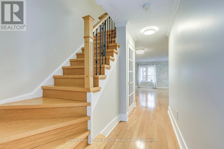 6978 LISANNE COURT, Mississauga (Lisgar), Ontario, L5N6Z7