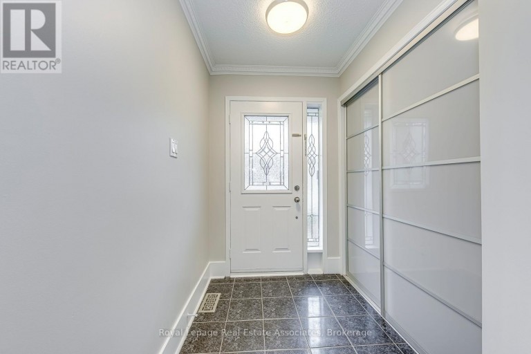 6978 LISANNE COURT, Mississauga (Lisgar), Ontario, L5N6Z7