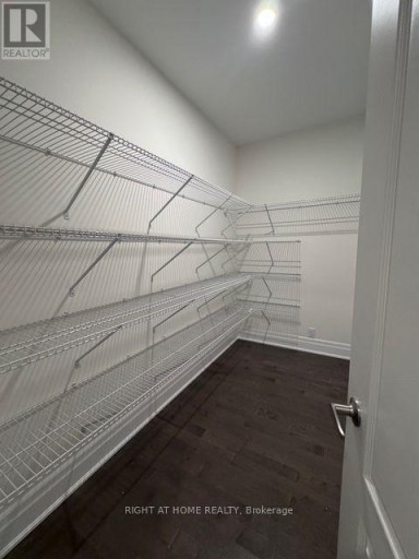21 CASAVANT COURT, Vaughan (Patterson), Ontario, L6A5A5