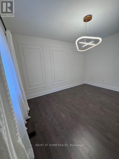 21 CASAVANT COURT, Vaughan (Patterson), Ontario, L6A5A5