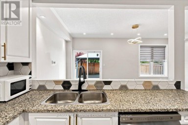 1053 JOB CRESCENT Milton (HA Harrison) Ontario photo 13