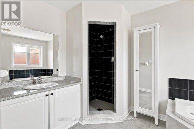 1053 JOB CRESCENT Milton (HA Harrison) Ontario photo 22
