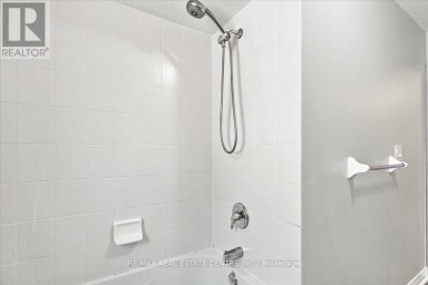 1053 JOB CRESCENT Milton (HA Harrison) Ontario photo 32