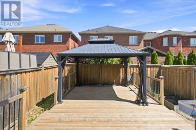 1053 JOB CRESCENT Milton (HA Harrison) Ontario photo 41