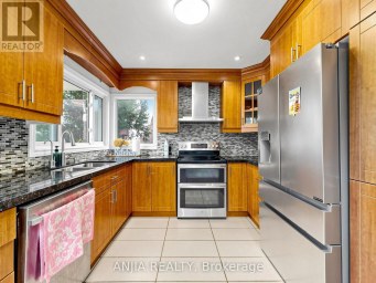 50 HOLLINGHAM ROAD Markham (Unionville) Ontario photo 16
