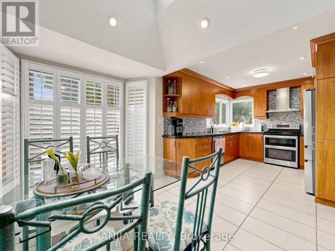 50 HOLLINGHAM ROAD, Markham (Unionville), Ontario, L3R7X4