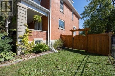 101 ST VINCENT STREET N Stratford Ontario photo 3
