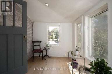 101 ST VINCENT STREET N Stratford Ontario photo 30