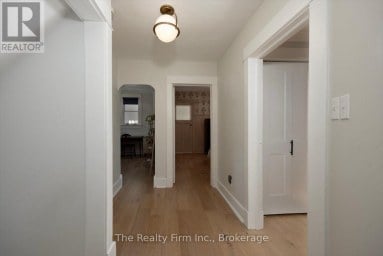 101 ST VINCENT STREET N Stratford Ontario photo 32