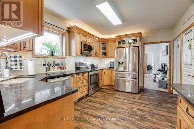 1025 KING STREET London East (East M) Ontario photo 17