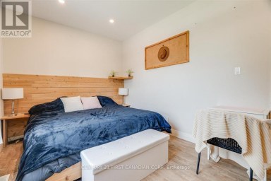 1025 KING STREET London East (East M) Ontario photo 6