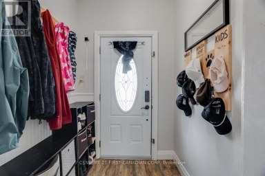 1025 KING STREET London East (East M) Ontario photo 7