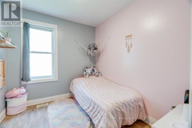 1025 KING STREET London East (East M) Ontario photo 9