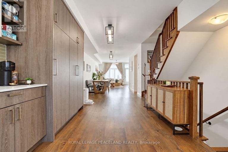 127 GREEN GARDENS BOULEVARD, Toronto (Englemount-Lawrence), Ontario, M6A0E2