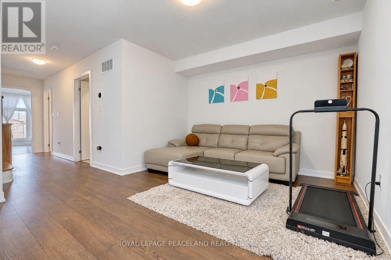 127 GREEN GARDENS BOULEVARD, Toronto (Englemount-Lawrence), Ontario, M6A0E2