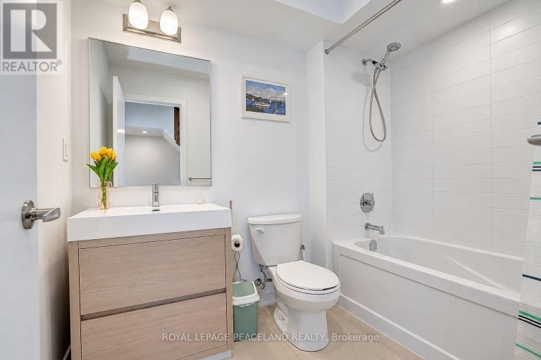 127 GREEN GARDENS BOULEVARD, Toronto (Englemount-Lawrence), Ontario, M6A0E2