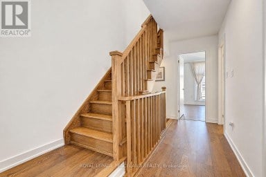 127 GREEN GARDENS BOULEVARD Toronto (Englemount-Lawrence) Ontario photo 32