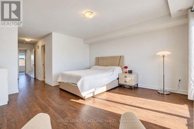 127 GREEN GARDENS BOULEVARD Toronto (Englemount-Lawrence) Ontario photo 35