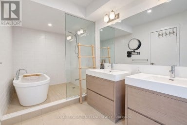 127 GREEN GARDENS BOULEVARD Toronto (Englemount-Lawrence) Ontario photo 40