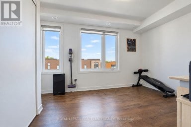 127 GREEN GARDENS BOULEVARD Toronto (Englemount-Lawrence) Ontario photo 42