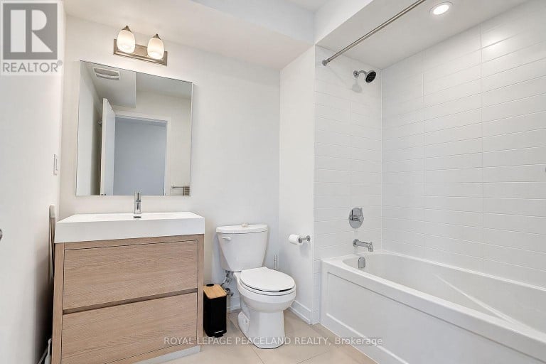 127 GREEN GARDENS BOULEVARD, Toronto (Englemount-Lawrence), Ontario, M6A0E2