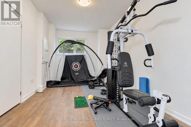 127 GREEN GARDENS BOULEVARD, Toronto (Englemount-Lawrence), Ontario, M6A0E2