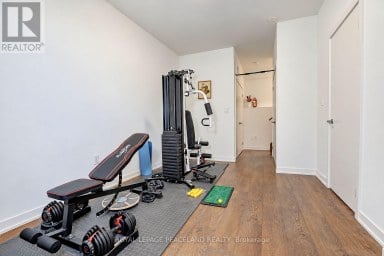 127 GREEN GARDENS BOULEVARD Toronto (Englemount-Lawrence) Ontario photo 47