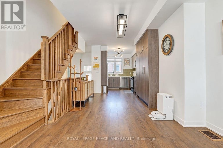 127 GREEN GARDENS BOULEVARD, Toronto (Englemount-Lawrence), Ontario, M6A0E2