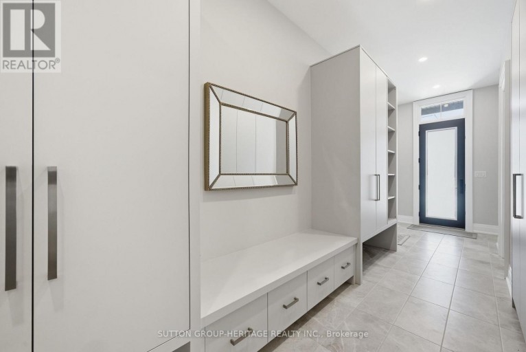 18 DEXSHIRE DRIVE, Ajax (Northeast Ajax), Ontario, L1Z0T8