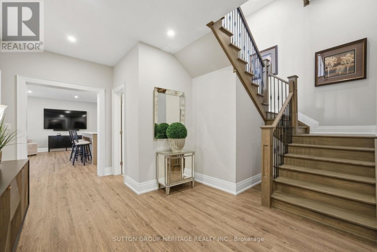 18 DEXSHIRE DRIVE, Ajax (Northeast Ajax), Ontario, L1Z0T8