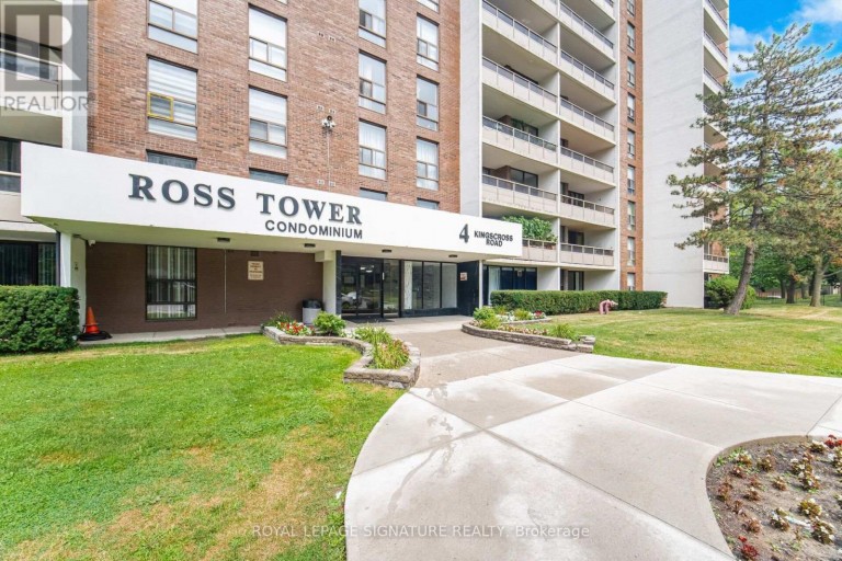 303 - 4 KINGS CROSS ROAD, Brampton (Queen Street Corridor), Ontario, L6T3X8