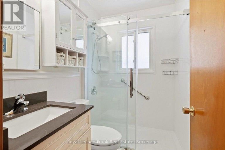 230 EUCLID AVENUE, Peterborough (Ashburnham Ward 4), Ontario, K9H1M4