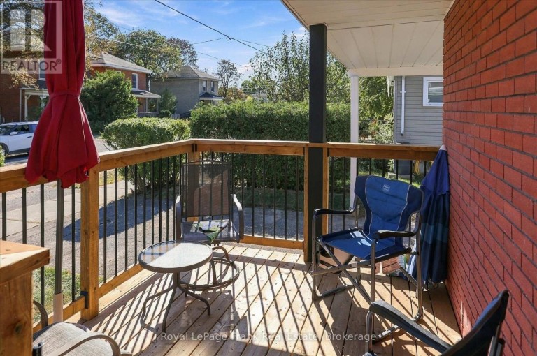 230 EUCLID AVENUE, Peterborough (Ashburnham Ward 4), Ontario, K9H1M4
