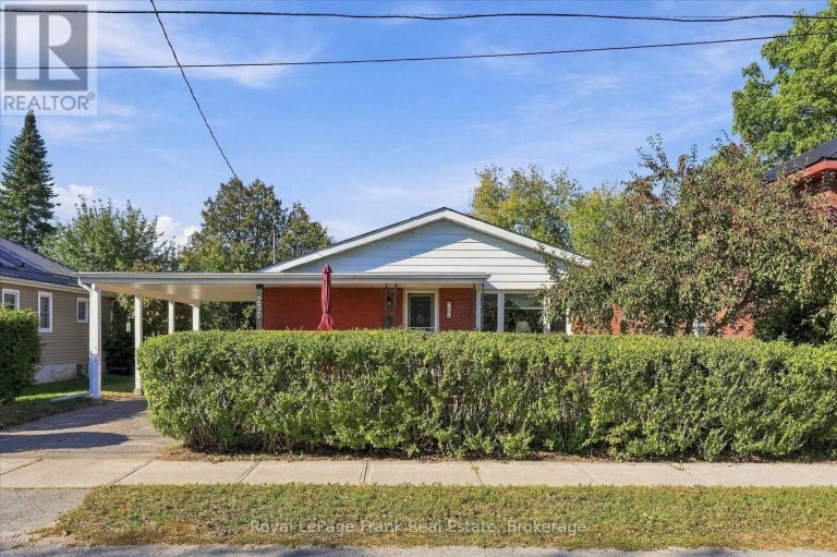 230 EUCLID AVENUE, Peterborough (Ashburnham Ward 4), Ontario, K9H1M4