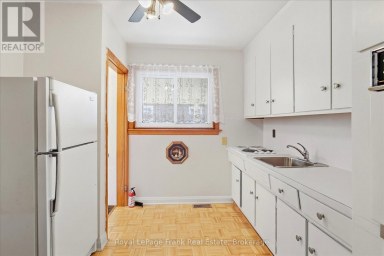230 EUCLID AVENUE Peterborough (Ashburnham Ward 4) Ontario photo 8