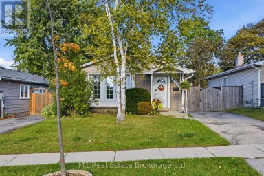 166 NATCHEZ ROAD Kitchener Ontario photo 1