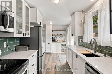 166 NATCHEZ ROAD Kitchener Ontario photo 14