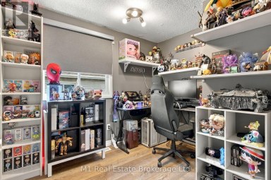 166 NATCHEZ ROAD Kitchener Ontario photo 15