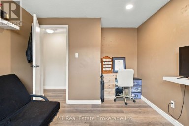166 NATCHEZ ROAD Kitchener Ontario photo 18