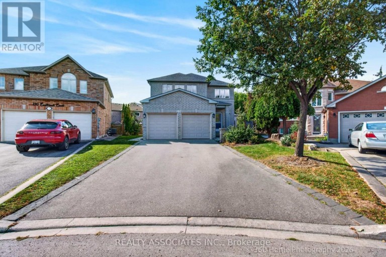 128 COALBROOK COURT, Vaughan (East Woodbridge), Ontario, L4L9B6
