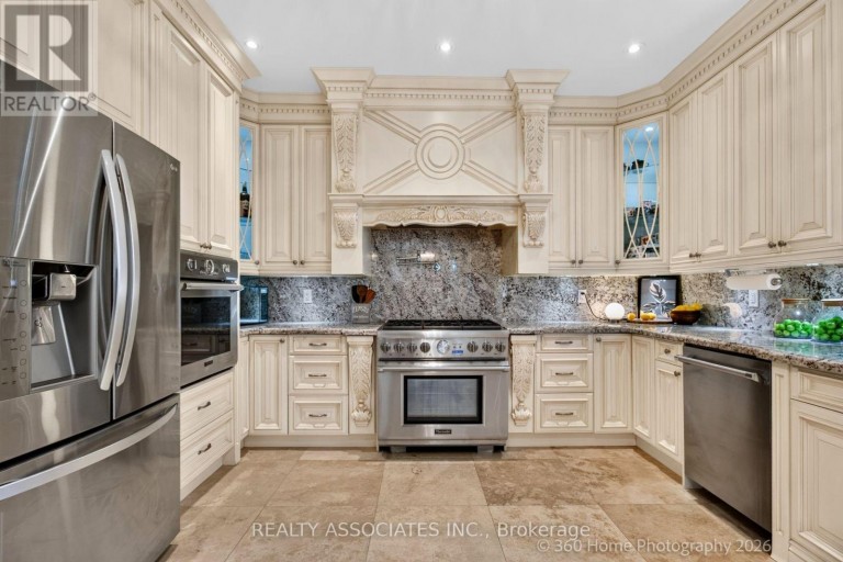 128 COALBROOK COURT, Vaughan (East Woodbridge), Ontario, L4L9B6