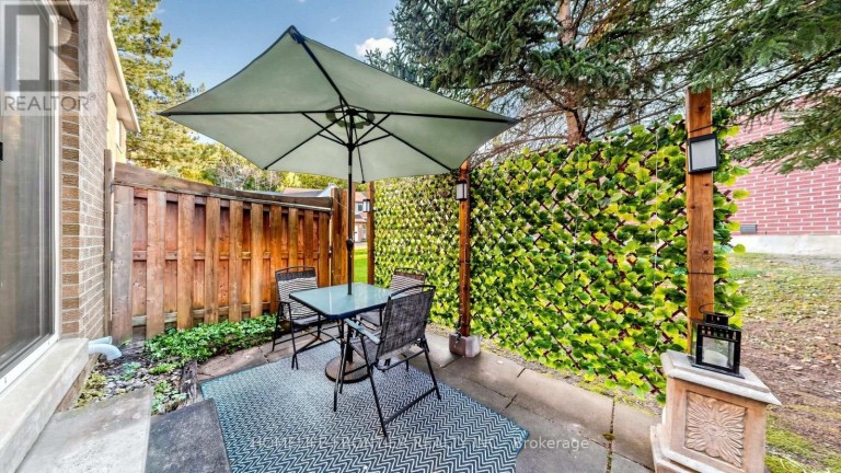 544 JACK GILES CIRCLE, Newmarket (Summerhill Estates), Ontario, L3X1X9
