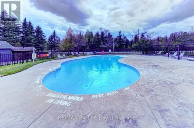 242 - 85 THEME PARK DRIVE Wasaga Beach Ontario photo 17