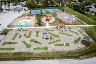 242 - 85 THEME PARK DRIVE Wasaga Beach Ontario photo 4