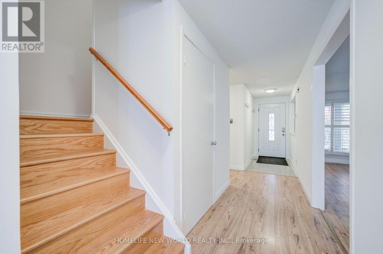 102 MADSEN CRESCENT, Markham (Markville), Ontario, L3R4P3