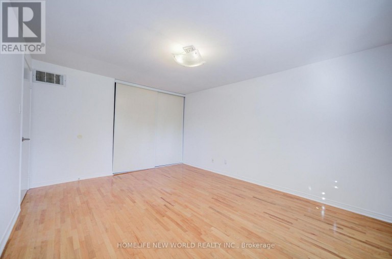 102 MADSEN CRESCENT, Markham (Markville), Ontario, L3R4P3