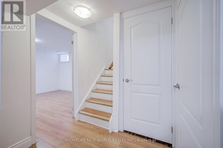 102 MADSEN CRESCENT, Markham (Markville), Ontario, L3R4P3