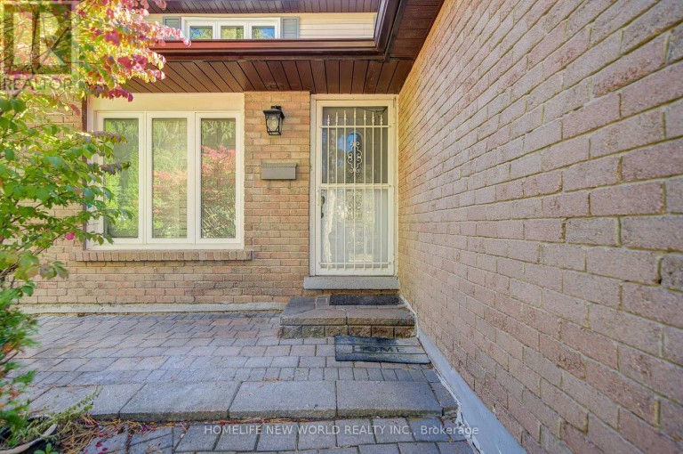 102 MADSEN CRESCENT, Markham (Markville), Ontario, L3R4P3