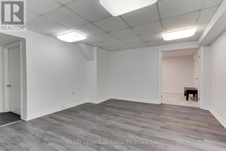 43 CROWN CRESCENT, Bradford West Gwillimbury (Bradford), Ontario, L3Z2M4