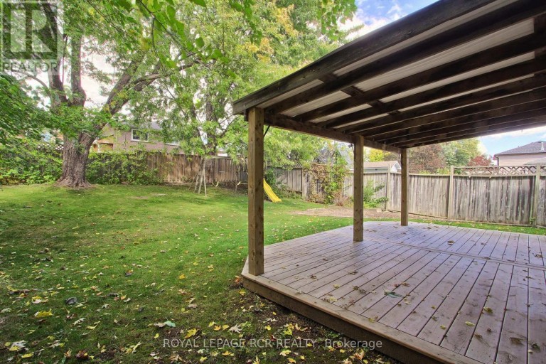 43 CROWN CRESCENT, Bradford West Gwillimbury (Bradford), Ontario, L3Z2M4